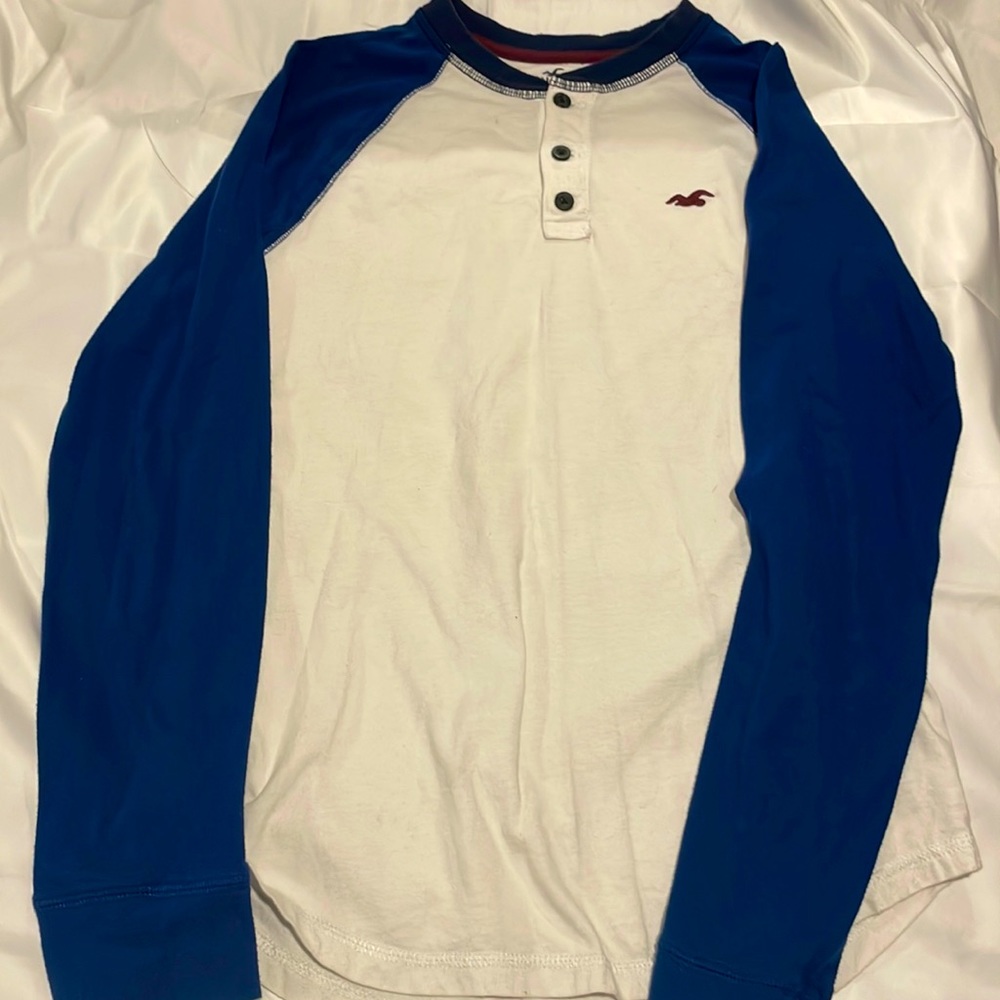 Youth Small - Long sleeve Hollister shirt.